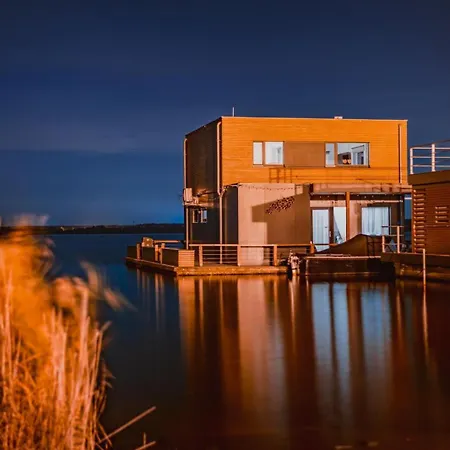 Floatinghouse Moewe 1 - Lp1 בית נופש